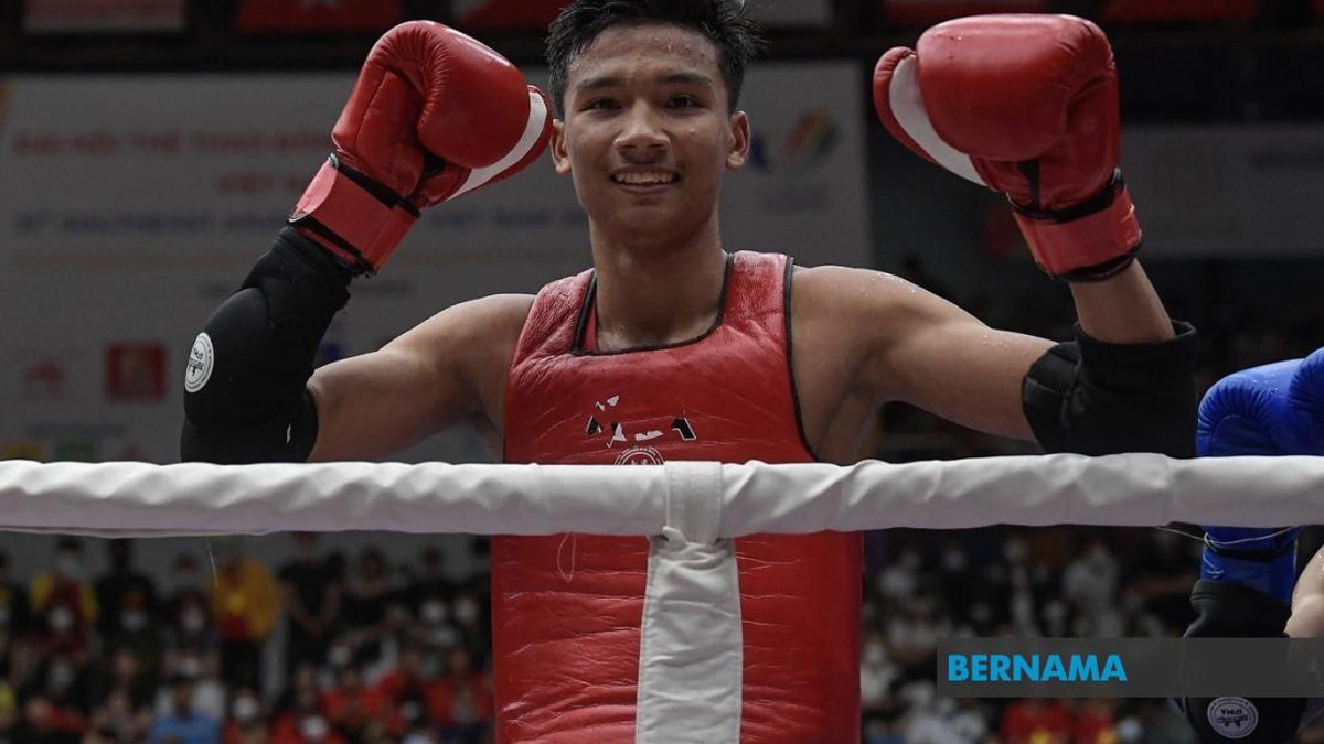 PM Anwar Backs Ahmad Nor Iman's Historic World Muay Thai Championship Bid