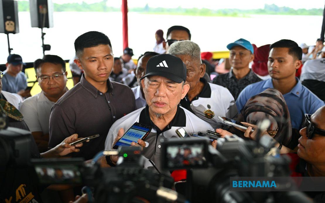 Malaysia's Energy Supply Remains Stable Amid Hormuz Tensions, Says Deputy PM Fadillah