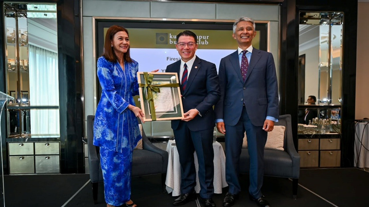Policy Stability Essential for Malaysia's Economic Transformation, Says Nga