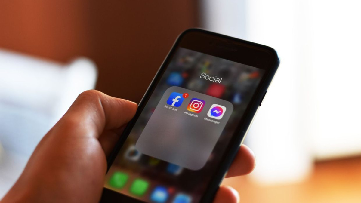 EU Threatens Meta With Billions in Fines Over Instagram and Facebook's 'Addictive' Design Features