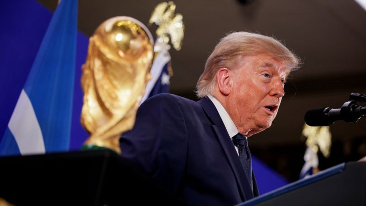 Trump Set for Prominent Role at World Cup Final Amid Officiating Controversy
