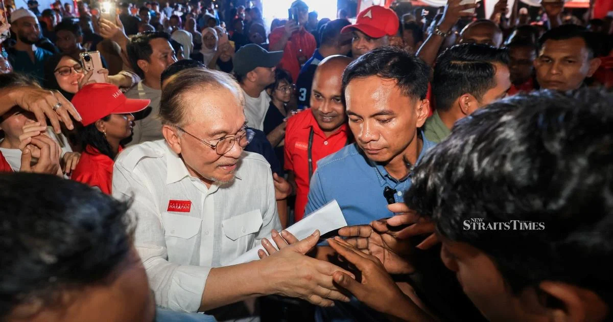 Anwar Dismisses Early Election Calls, Insists Unity Government Retains Mandate