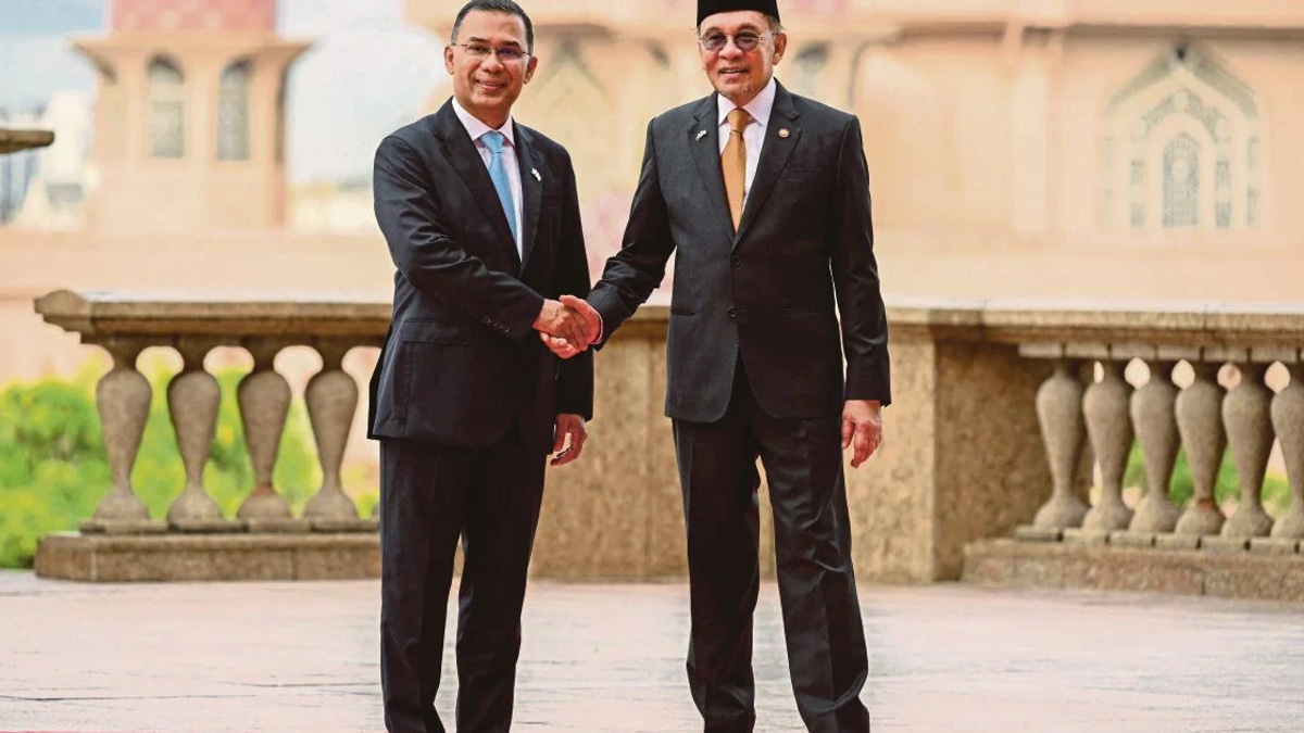 Bangladesh PM pledges deeper engagement with Anwar as inaugural state visit concludes