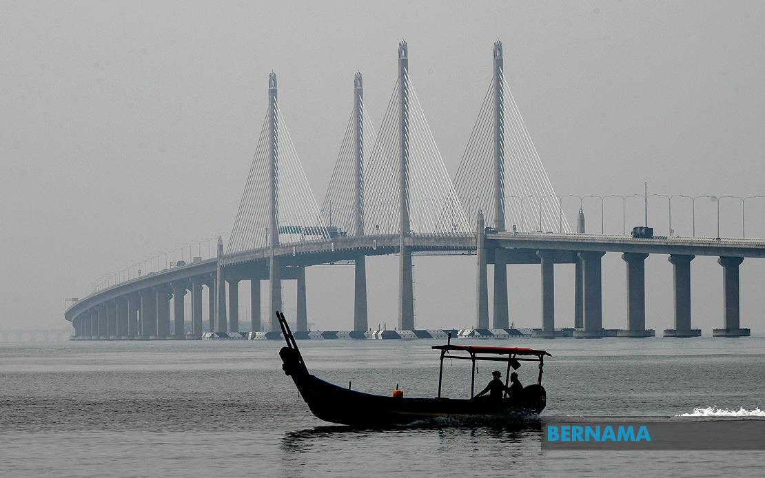Penang To Seek Balanced Solution For Fishing Ban Under Two Bridges