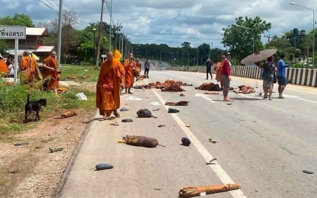 Eight Monks Dead After Pickup Truck Strikes Pilgrimage Group in Thailand