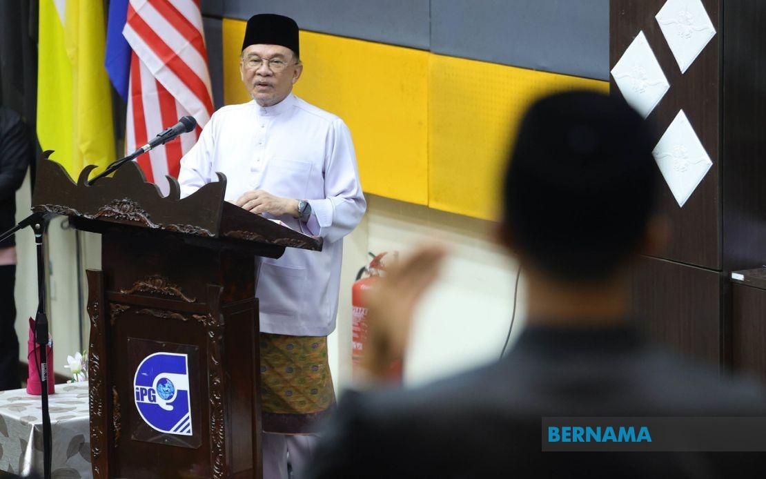 Malaysia's Teachers Must Master AI While Anchoring Students in Ethics, Says PM