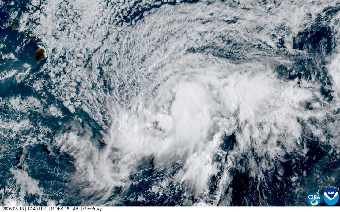 Hawaii's Big Island Braces for Rare Hurricane Strike as Tropical Storm Lala Intensifies