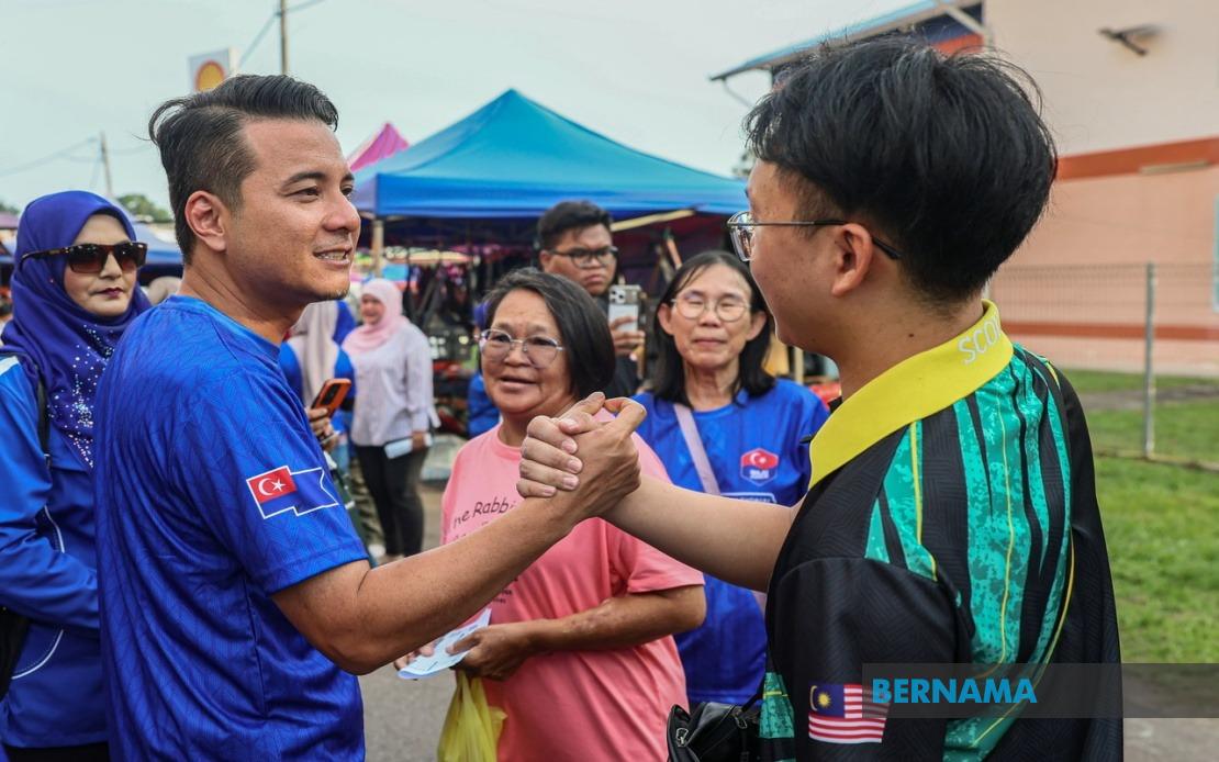 Syed Hussien Charts 'Urban Jobs, Rural Living' Path for Mahkota Voters