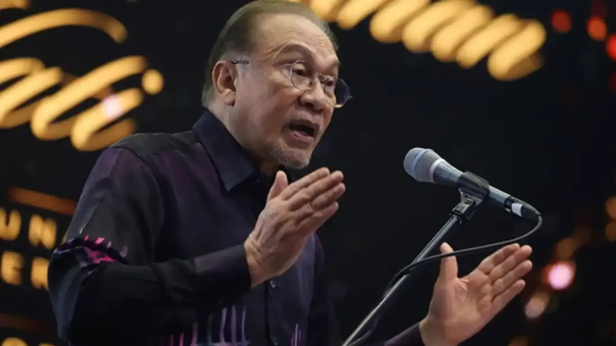 Anwar Ibrahim calls Malaysians to reject divisive rhetoric from certain political figures