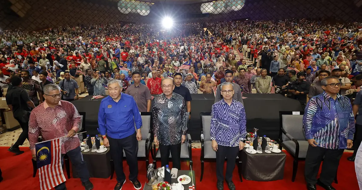 Anwar Commits to Returning Billions in Seized Funds to Rakyat