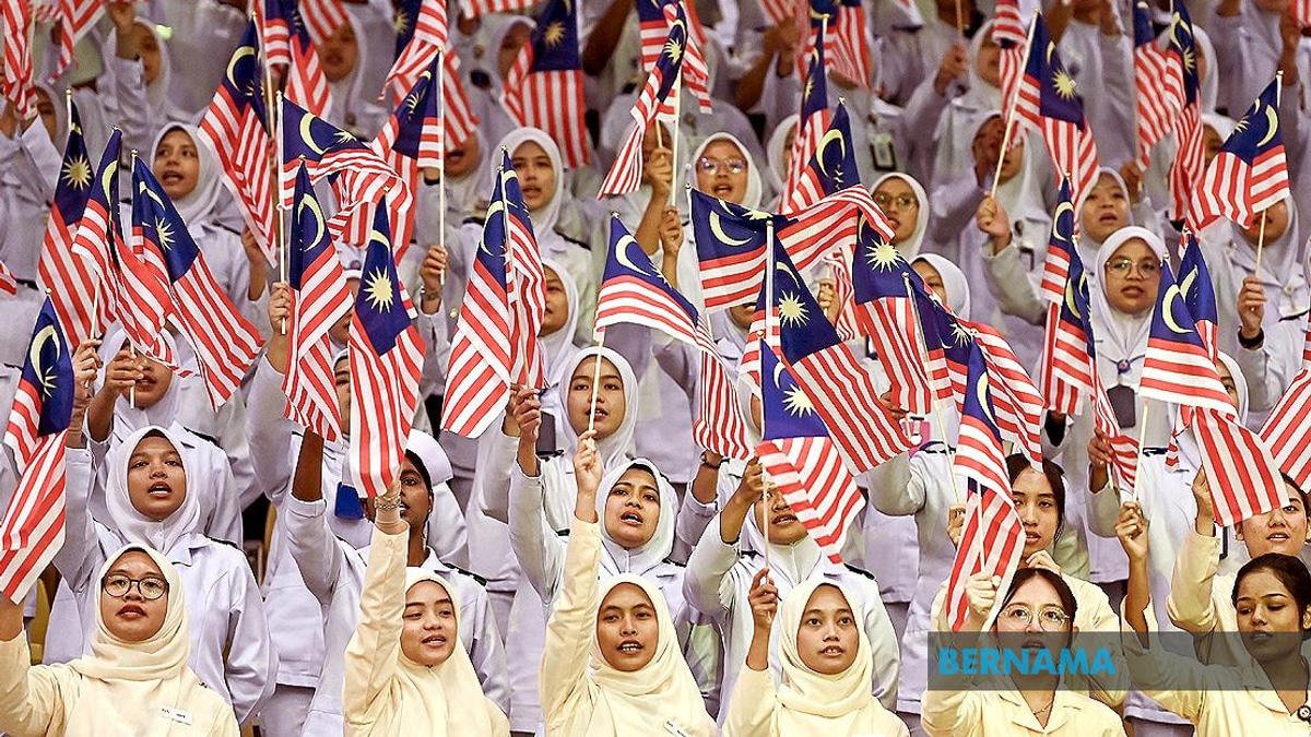 Malaysia's 2026 National Month Campaign Kicks Off With Patriotic Fervour in Ipoh