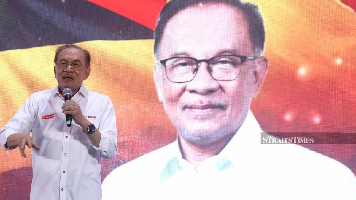 Anwar Rejects Accusations While Defending Tabung Haji Inquiry Declassification