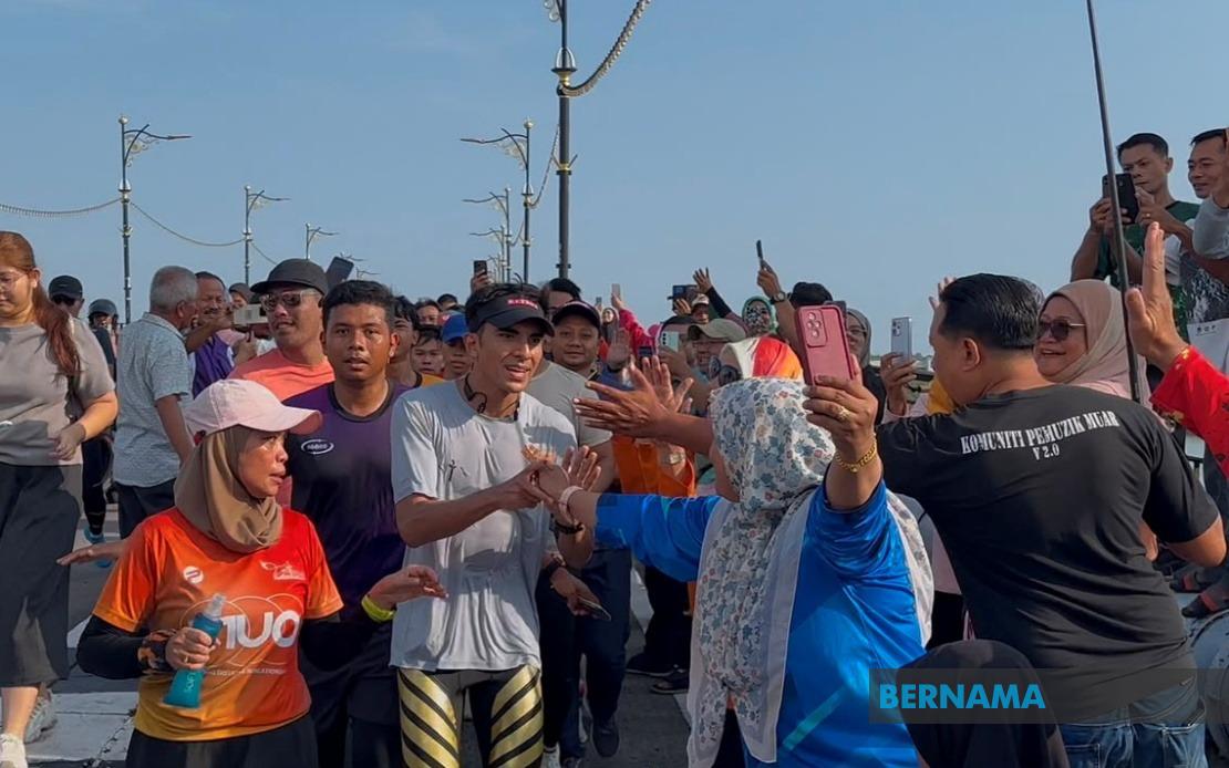 Syed Saddiq Completes 170km Charity Run, Raises RM650,959 for Muar Constituents