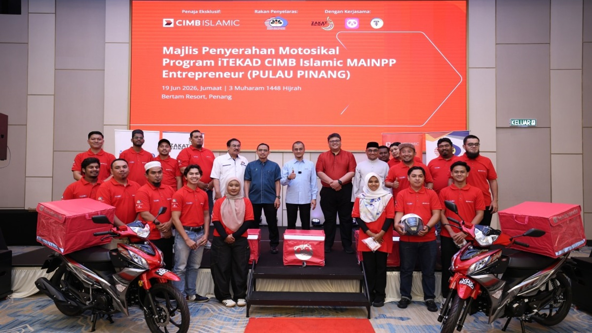 20 Entrepreneurs Receive Motorcycles Under iTEKAD CIMB Islamic-MAINPP Scheme