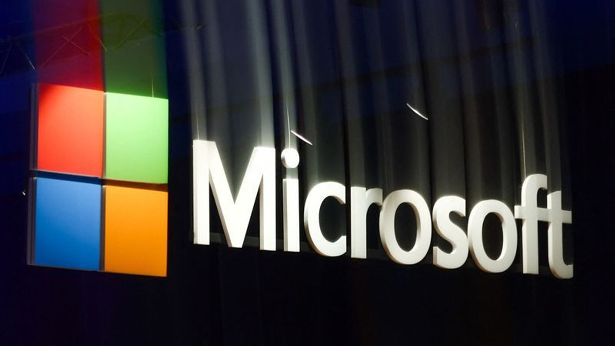 Microsoft Opens Largest India Data Center Hub as Tech Giants Battle for AI Dominance