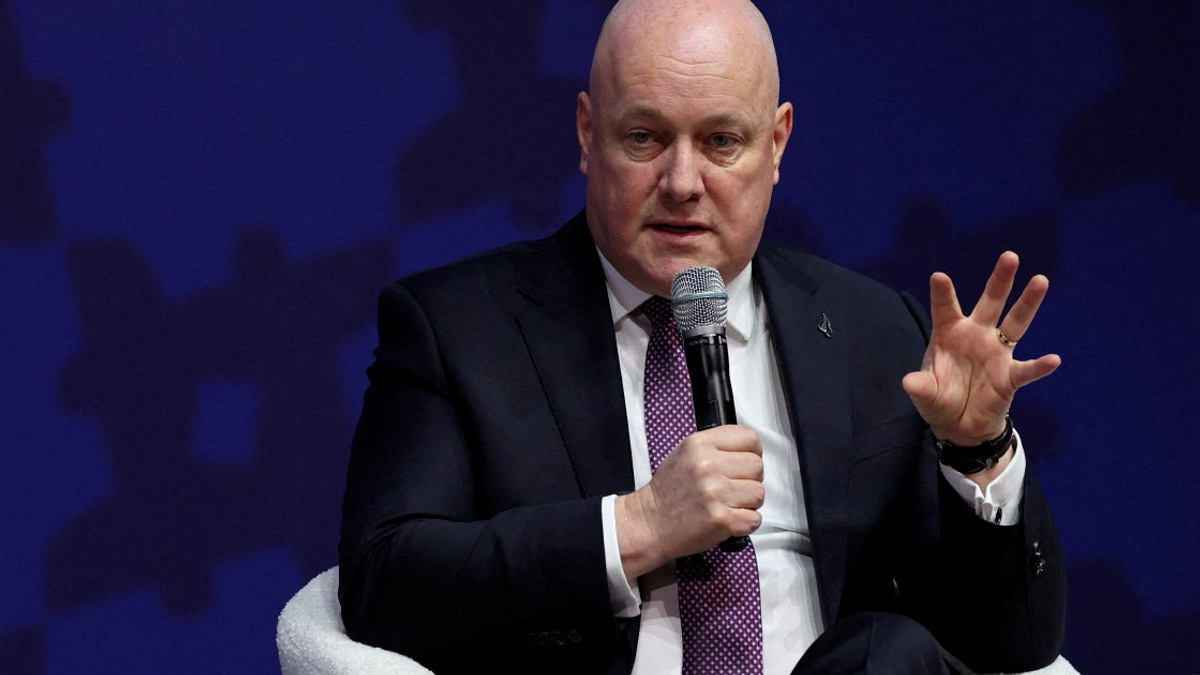 New Zealand PM Luxon Open to Electoral Referendum Amid Coalition Tensions