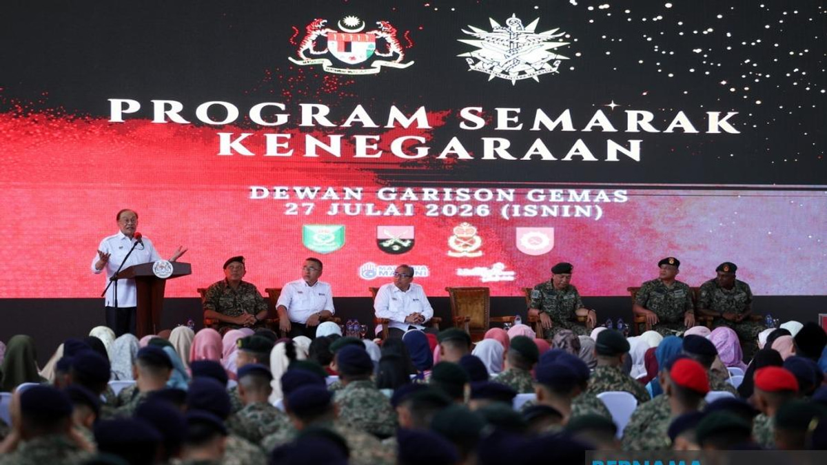 Strong Royal Ties and National Stability Key to Malaysia's F1 Selection, Says Anwar