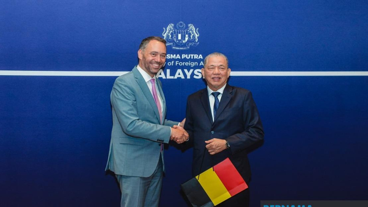 Malaysia Guarantees South China Sea Remains Open to International Shipping, Fadillah Tells Belgium