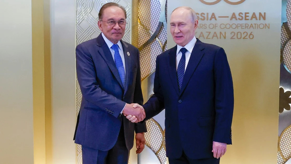 PM's Energy Diplomacy in Russia and Turkmenistan Bolsters Malaysia's Strategic Oil and Gas Position
