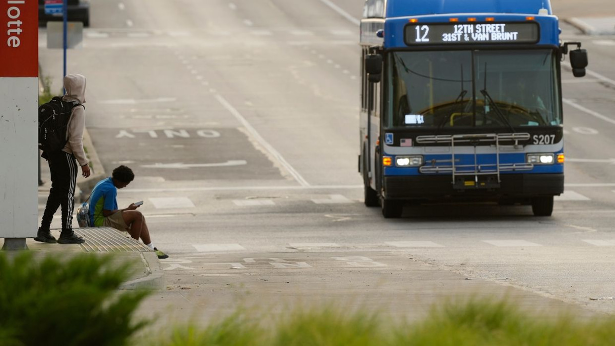 Kansas City's Facial Recognition Push on Public Buses Highlights AI Surveillance Tensions