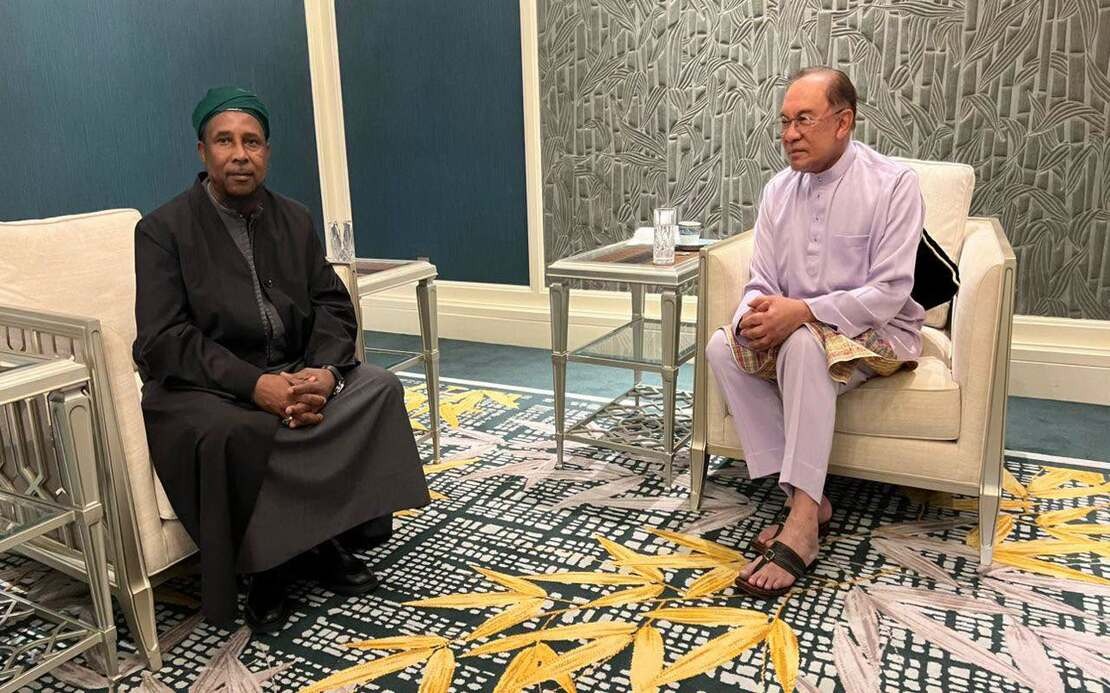 PM Anwar Bids Farewell to Gambian Islamic Scholar After Month-Long Malaysia Visit