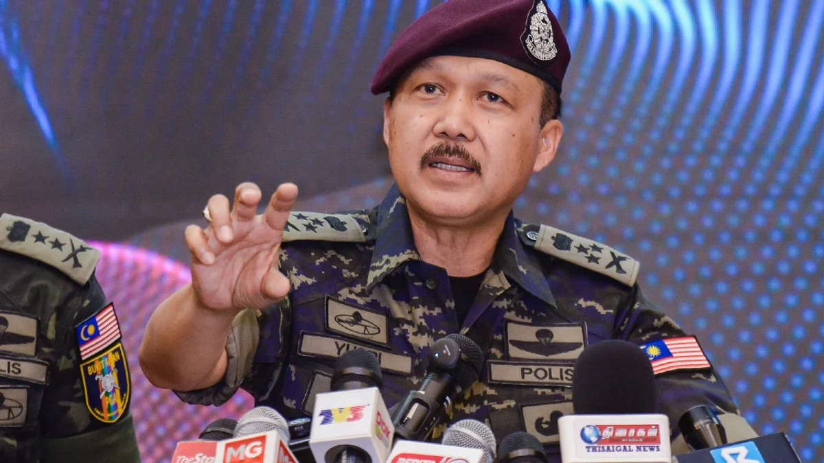 Police seize RM6.19mil in illegal frozen pork from Miri warehouse