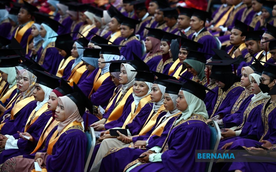 Malaysia's Higher Education Ministry Halts Disciplinary Cases Against Students Over Speech and Assembly Rights