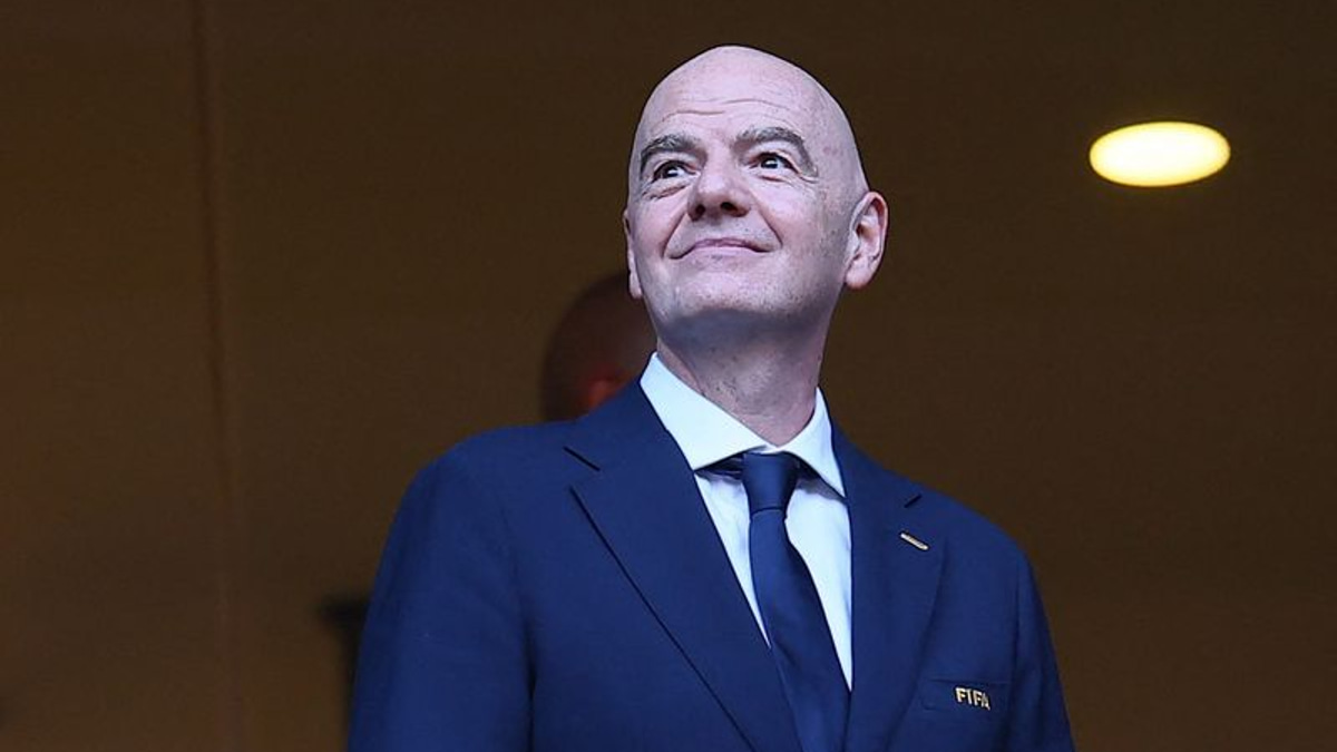 FIFA President Infantino Fights to Retain Power After Bungled World Cup Stake Sale Plan