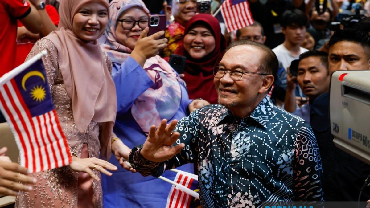 Every Malaysian Must Embody True Spirit of Independence, Says Anwar