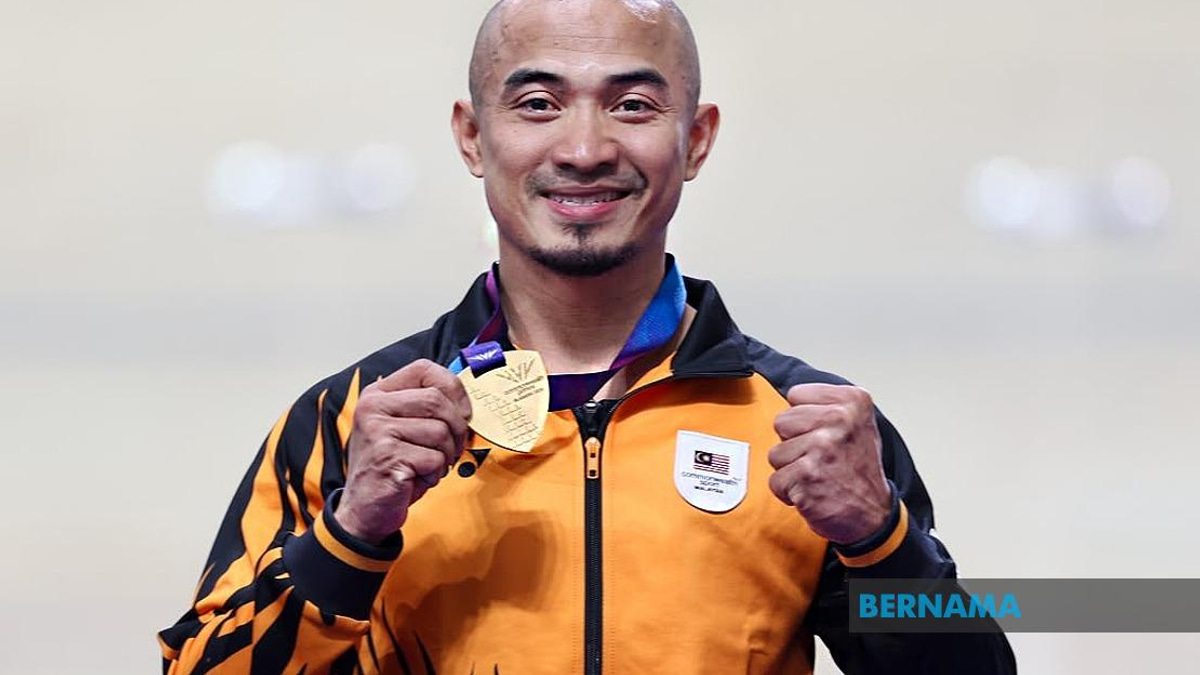 Anwar Celebrates Azizulhasni's Historic Commonwealth Games Keirin Gold
