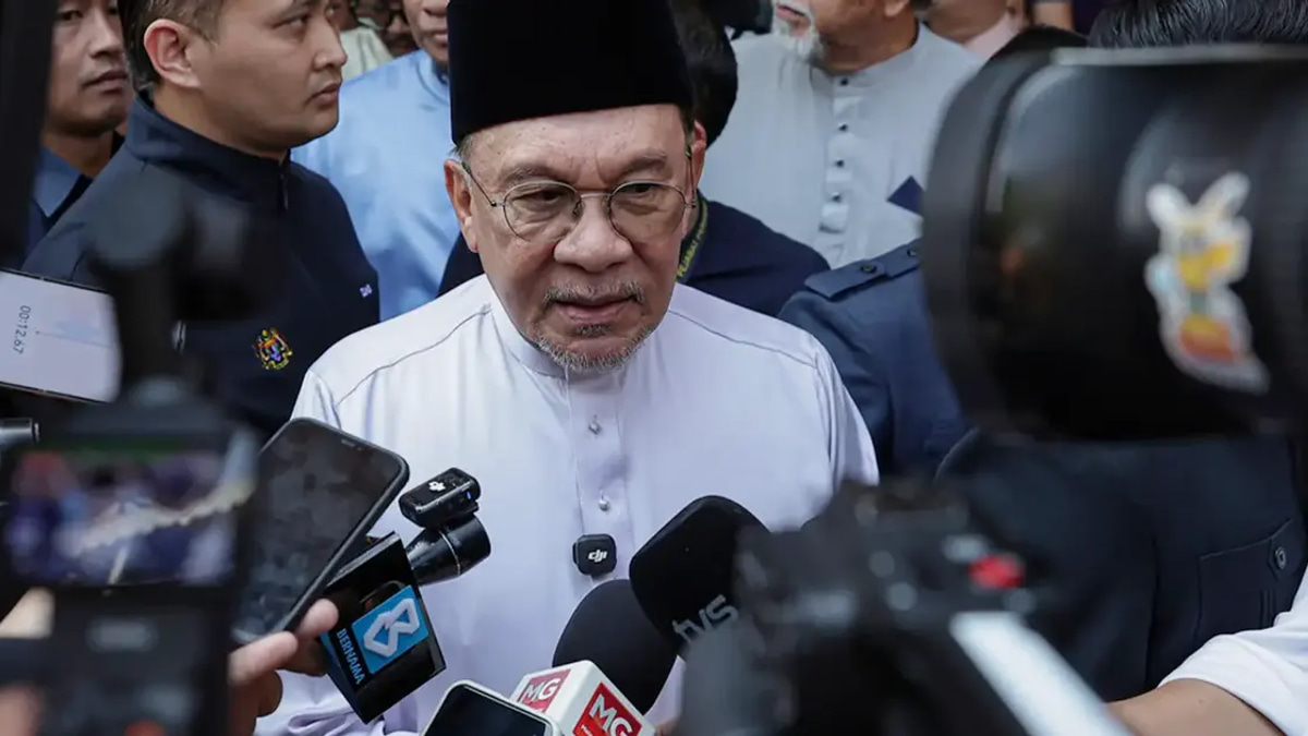 Anwar Vows Intensified Efforts After Merdeka Center Survey Shows High Approval Ratings