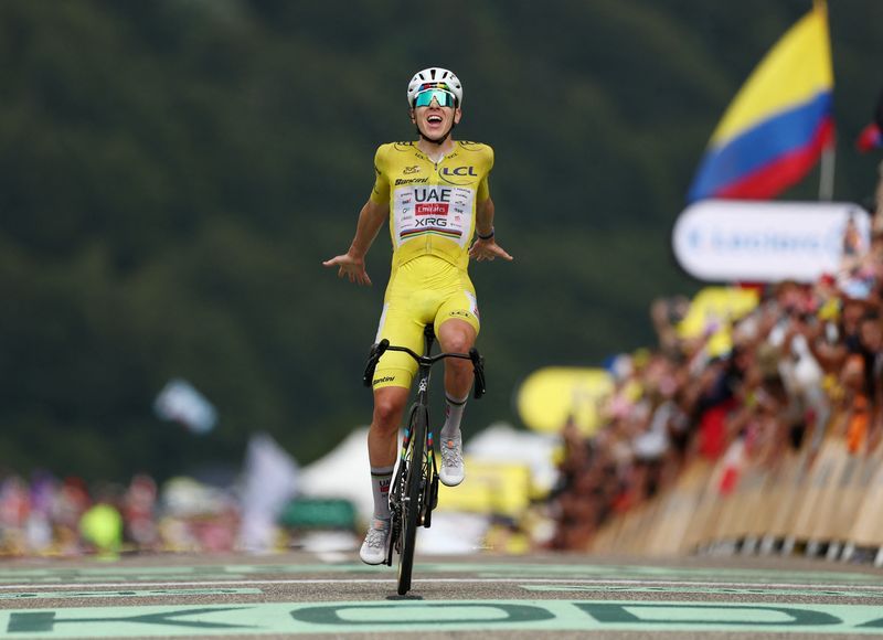 Pogacar powers to fourth stage win, stretches Tour de France lead to four and a half minutes