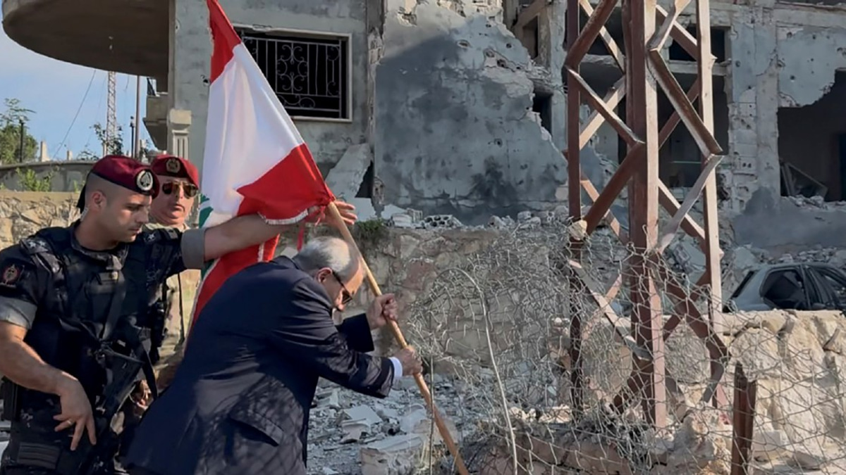 Lebanon pursues 'complete Israeli withdrawal' as army reasserts control