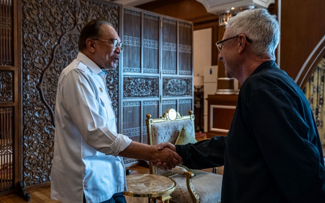 Anwar Charts Malaysia's F1 Return: Studying Singapore's Playbook for October Bahrain Grand Prix