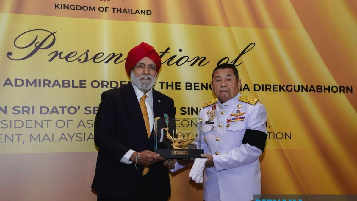 Darshan Singh Honoured with Thailand's Prestigious Royal Insignia for Cycling Leadership