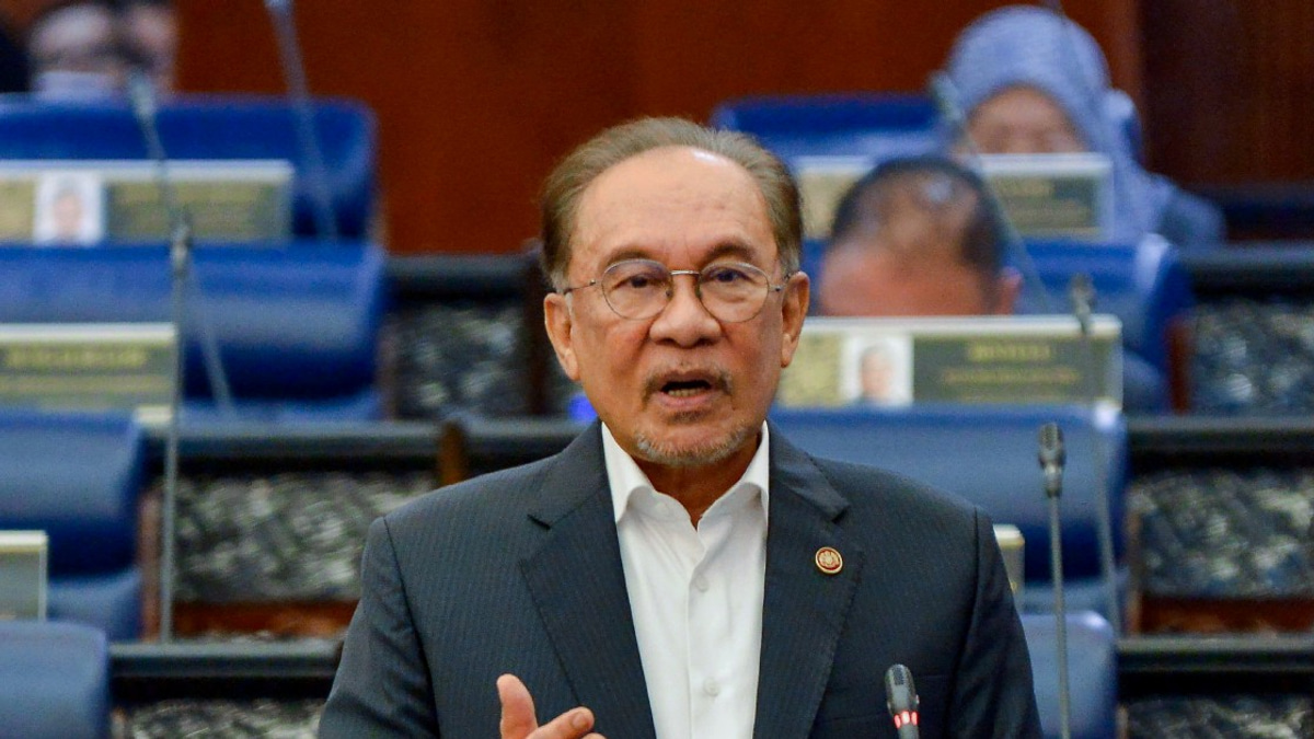 Petronas Set to Launch Turkmenistan Gas Exploration in December, Anwar Confirms
