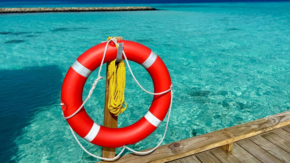Essential safety tips for open-water swimming in tropical regions