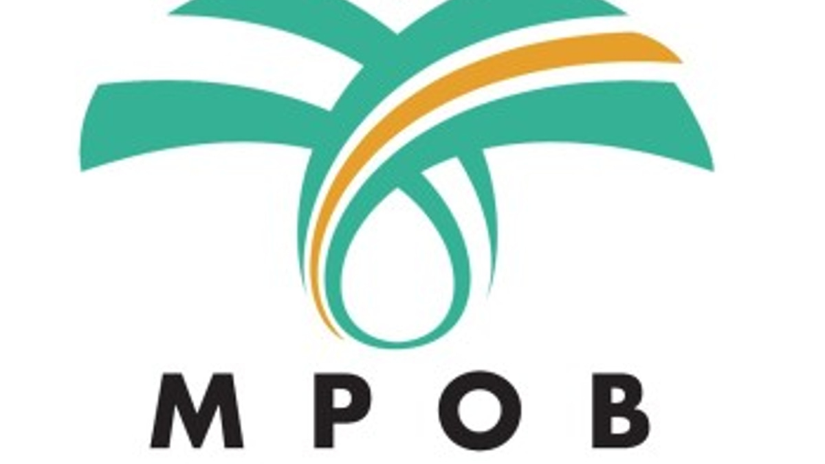 Johor Farmer Turns RM15,000 Grant Into RM126,000 Income Through Duck-Oil Palm Integration