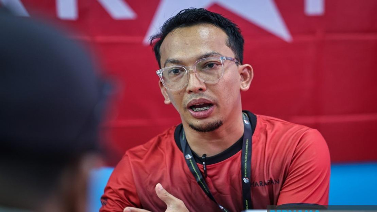Johor Underdog: PH's Pasir Raja Candidate Banks on Youth Appeal Against BN Incumbent