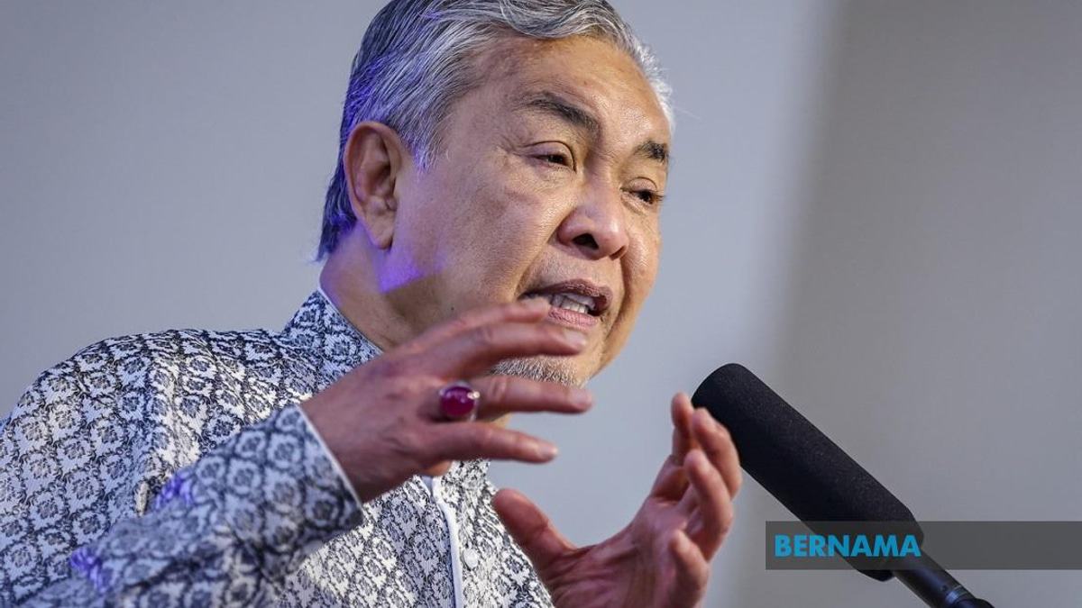 Ahmad Zahid Urges Parties to Focus on Issues Relevant to Johor, Not Historical Grievances