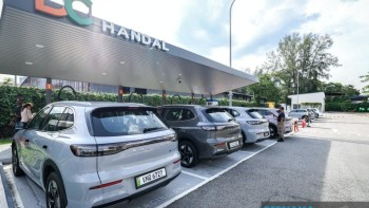 Malaysia Opts For Market-Driven EV Charging Rates Rather Than Price Controls
