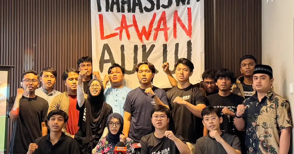 Anwar Rules Out New Student Restrictions After AUKU Repeal