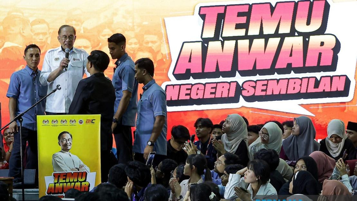 Malaysia to Ensure Small Traders Benefit from F1 Grand Prix, Says PM Anwar