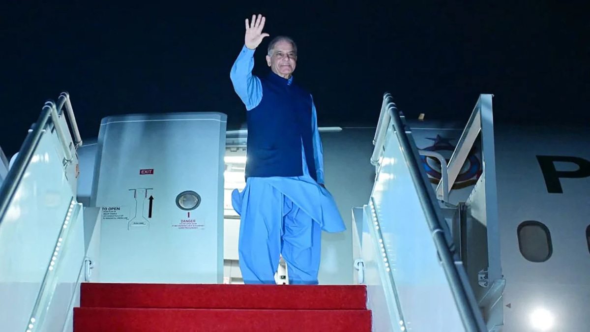 Pakistan's PM Shehbaz Sharif Heads to Switzerland for US-Iran Diplomatic Engagement