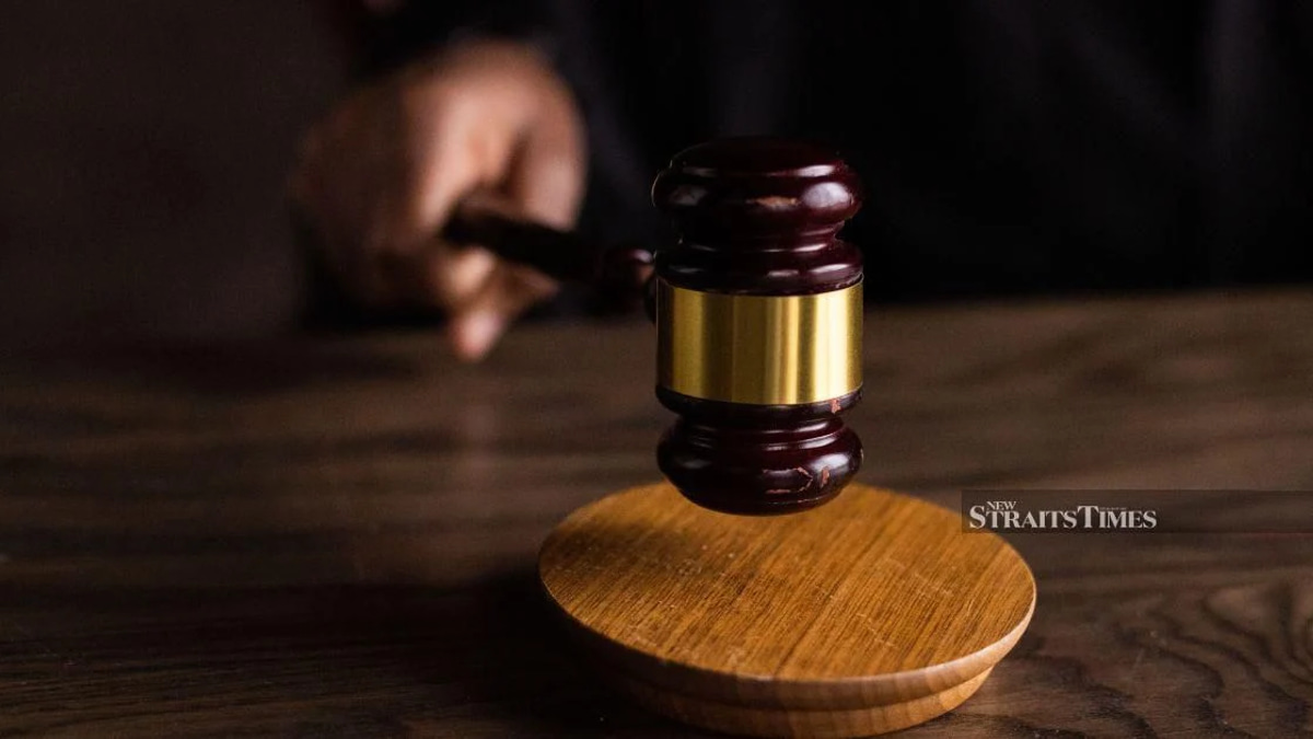 Labourer Fined RM6,500 for Assaulting and Insulting Police Officer During Raid
