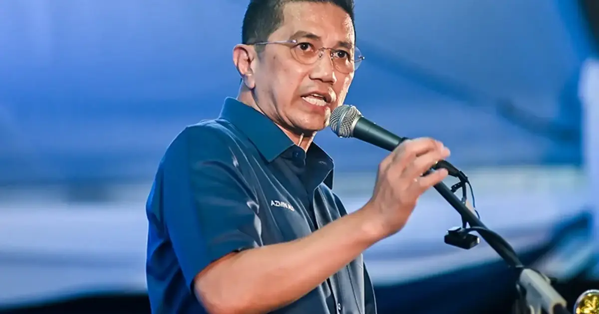 Azmin Ali emerges as key bridge figure if Muhyiddin exits Bersatu leadership