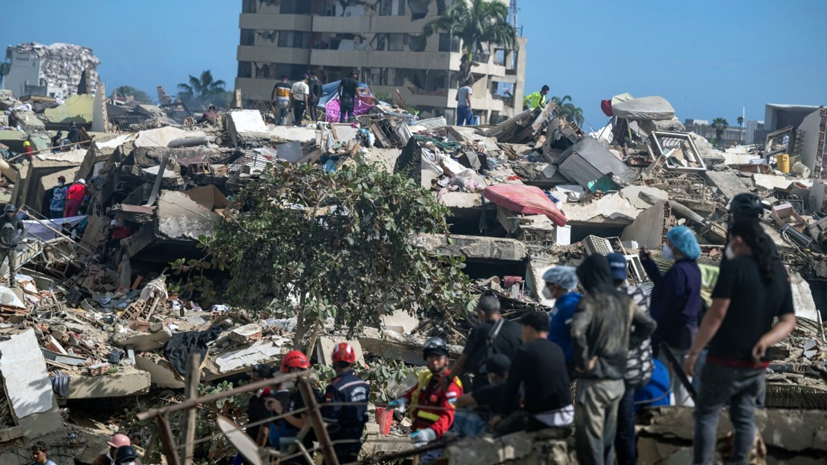 Venezuela Earthquake Death Toll Reaches 2,295 As Regional Disaster Unfolds