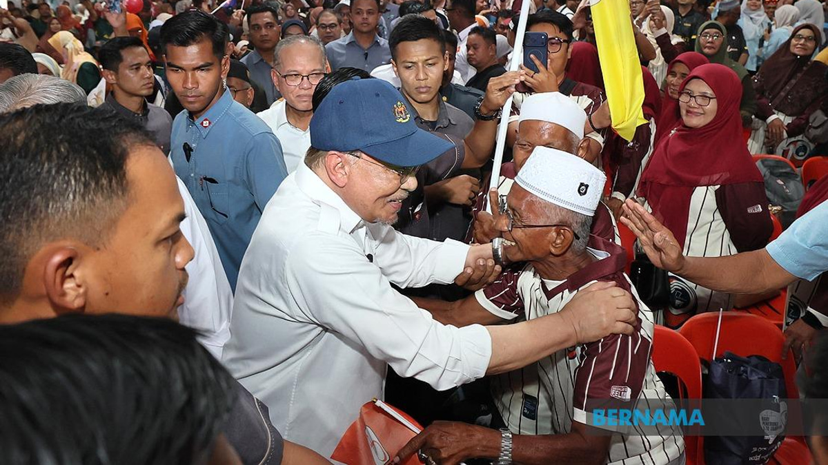 Government Channels RM29 Million Into FELDA Community Support as Settlers' Day Marks 70 Years
