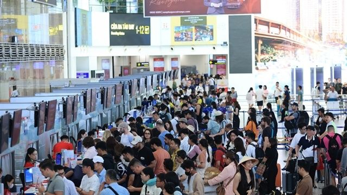 Vietnam introduces mandatory passenger compensation for flight delays under new decree