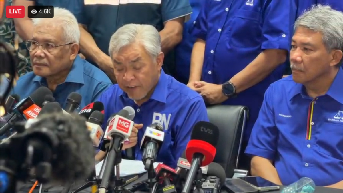 Barisan Nasional Clinches Negeri Sembilan After Unofficial Results, Eyes Melaka Contest